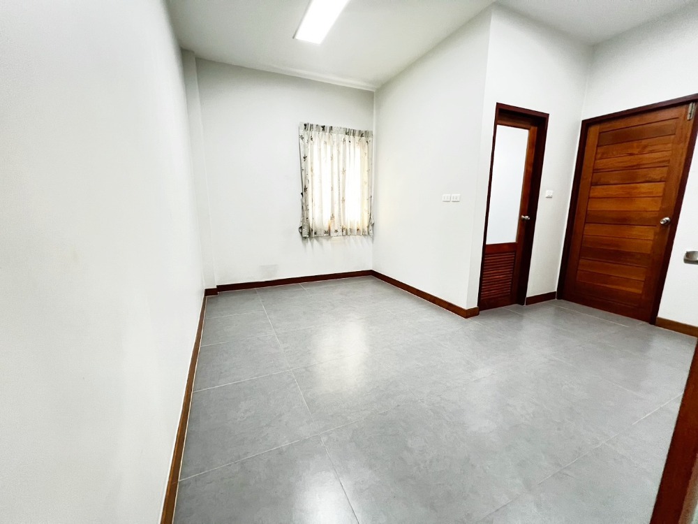 ขายบ้านพระราม 2 บางขุนเทียน : ขาย บ้านเดี่ยว 3 ชั้น 92 ตรว. หลังมุม ซอยบางกระดี่ 1 บางขุนเทียน 5 นอน 5 น้ำ บ้านสวย พื้นที่เยอะ สภาพเยี่ยม