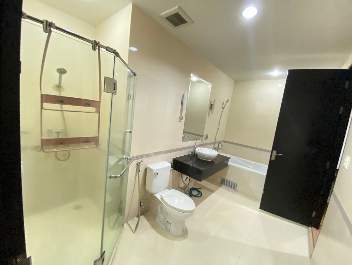 For RentCondoRatchathewi,Phayathai : For rent urgently, Condo Baan Klang Krung Siam Pathumwan (next to BTS Ratchathewi) 1 bedroom (special price)