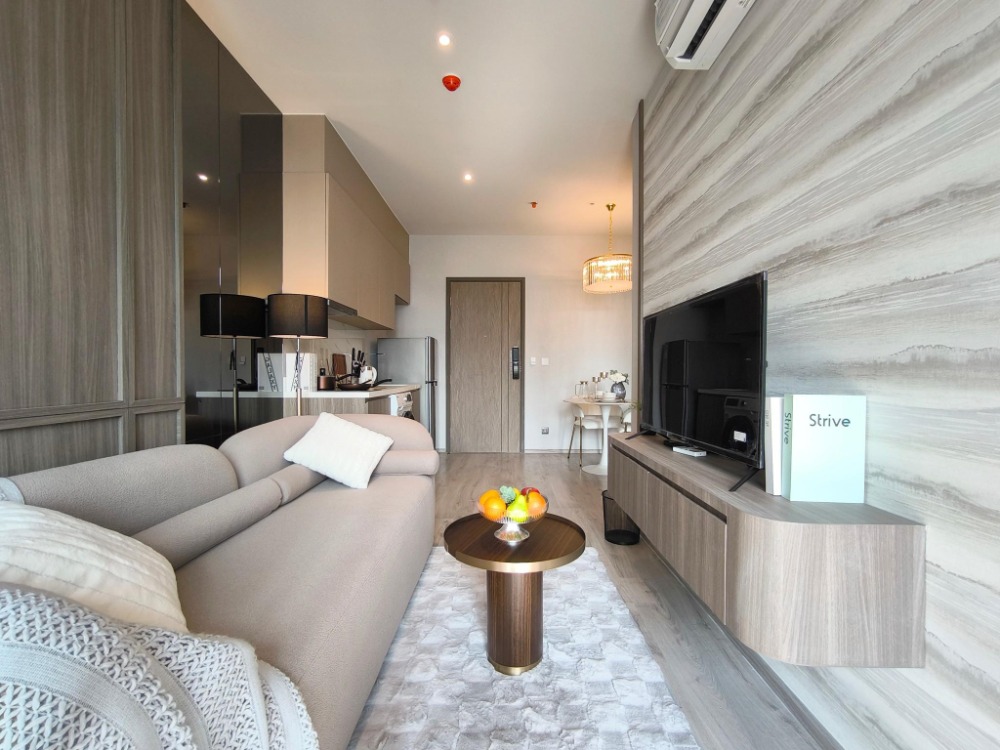 ให้เช่าคอนโดสุขุมวิท อโศก ทองหล่อ : 🌿 ✨  Rhythm Ekkamai estate  ✨🌿 1 Bed 1 Bath, Rental 38,000 Baht 