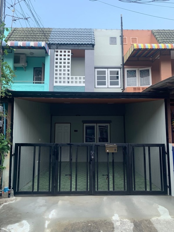 ขายทาวน์โฮมมีนบุรี-ร่มเกล้า : ขาย  ทาวน์เฮ้าส์  คลองสามวา  ถ.เลียบคลองสอง