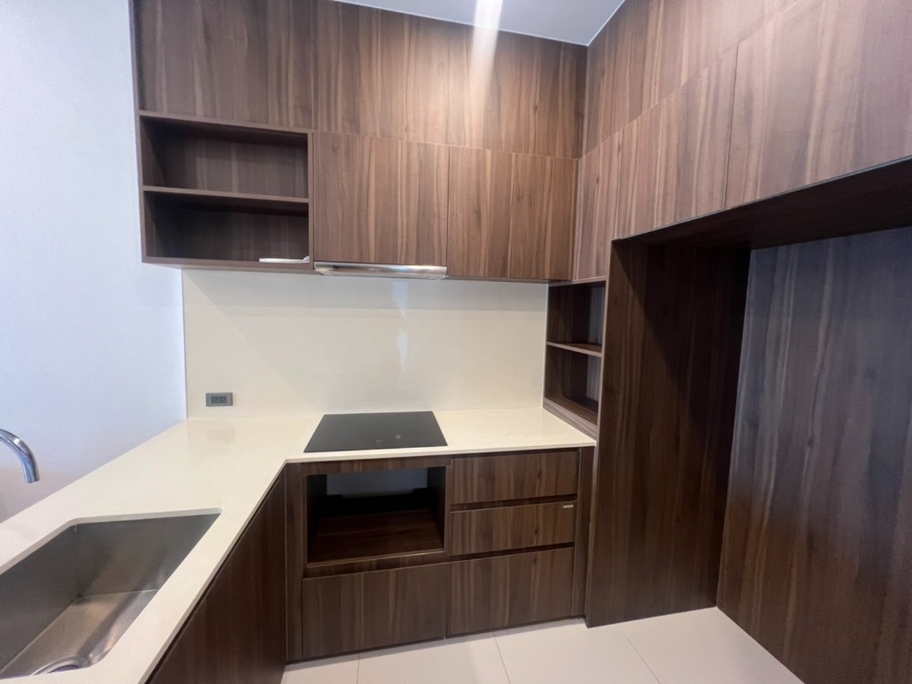 ขายคอนโดสุขุมวิท อโศก ทองหล่อ : Siamese Sukhumvit31 2bed1baht 13.9 MB Call : 0635925888