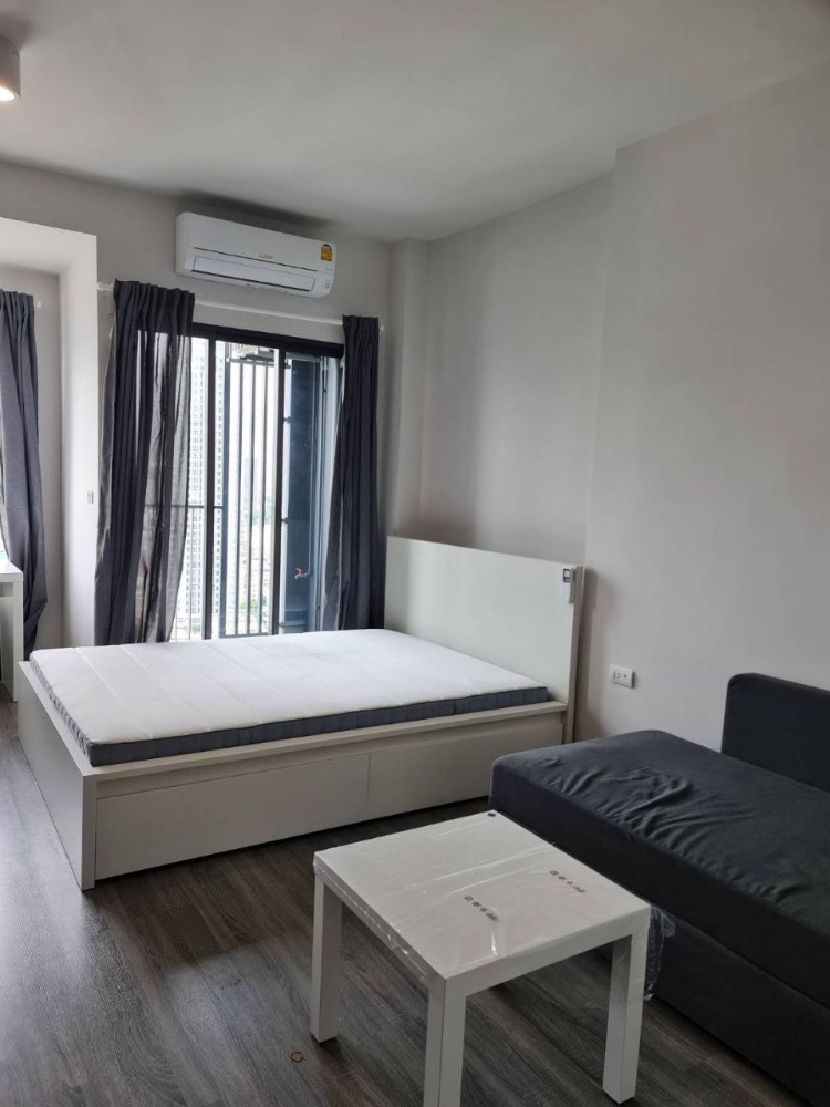 For RentCondoSiam Paragon ,Chulalongkorn,Samyan : Ideo Chula - Samyan【𝐑𝐄𝐍𝐓】🔥Airy, open room, minimalist style, in the heart of the city, complete common areas, near MRT Sam Yan.🔥Contact Line ID: @hacondo