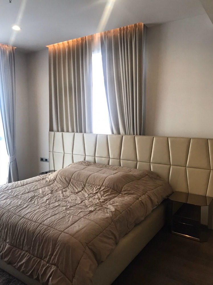 For SaleCondoSukhumvit, Asoke, Thonglor : Condo for sale The XXXIX (The Thirty-Nine) 2 bedrooms, corner room (S15-21958S)