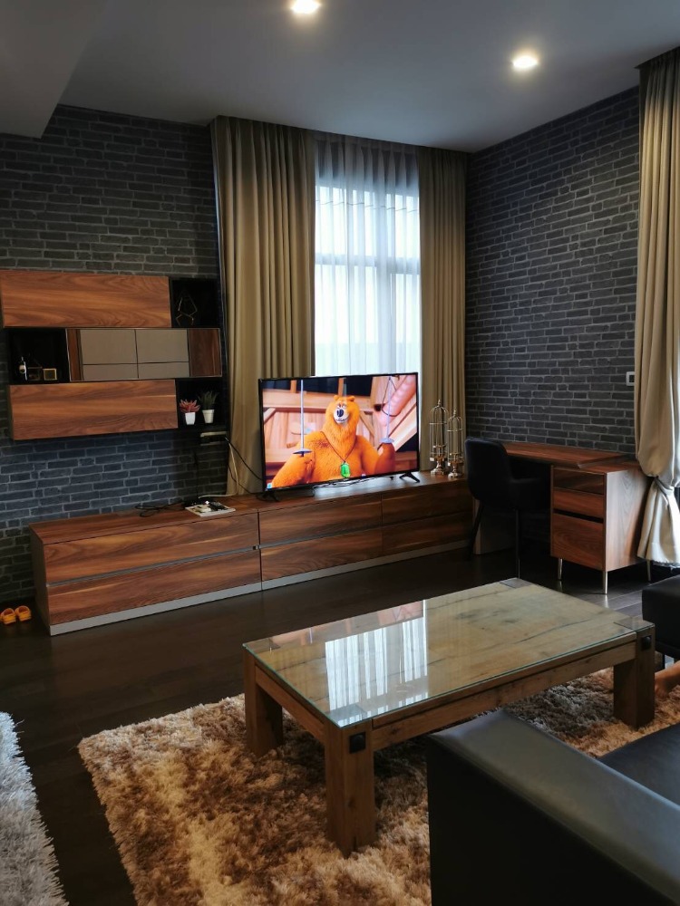 For SaleCondoSukhumvit, Asoke, Thonglor : Condo for sale The XXXIX (The Thirty-Nine) 2 bedrooms, corner room (S15-21958S)