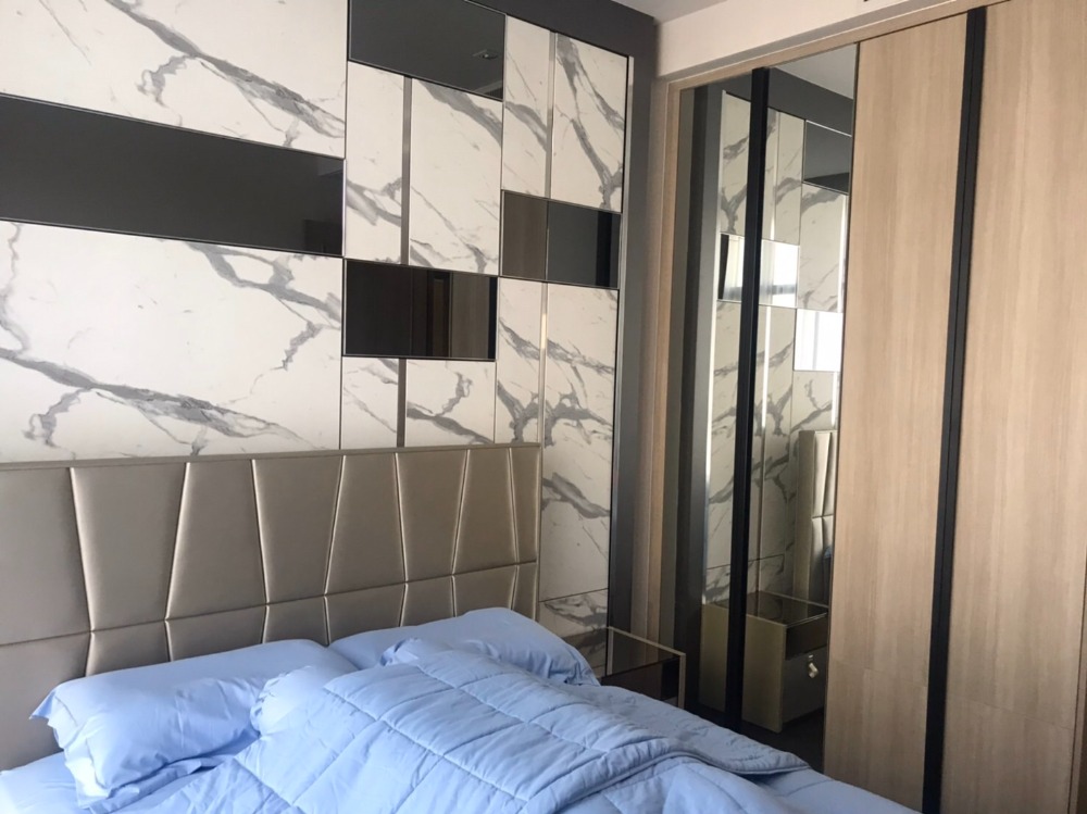 For SaleCondoSukhumvit, Asoke, Thonglor : Condo for sale The XXXIX (The Thirty-Nine) 2 bedrooms, corner room (S15-21958S)