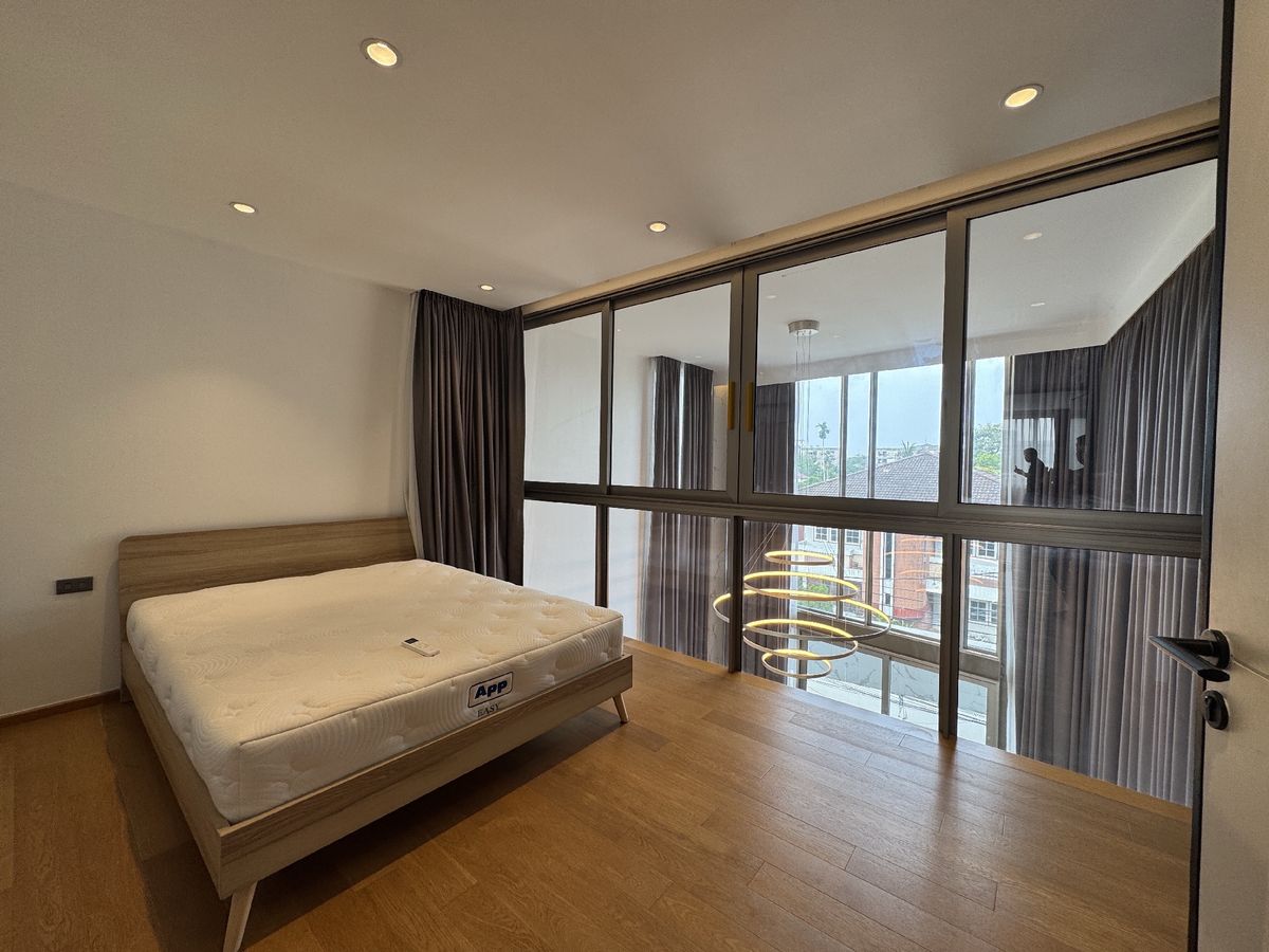 ขายทาวน์โฮมลาดพร้าว เซ็นทรัลลาดพร้าว : 🔥 ทาวน์โฮมพร้อมลิฟต์ส่วนตัว รัชดา–ลาดพร้าว | ใกล้ BTS ภาวนา | เหมาะทำโฮมออฟฟิศ 