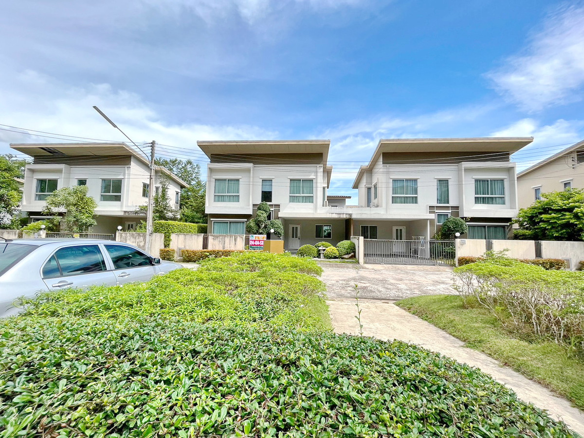 House for Rent – Casa Grand Sriracha, Chonburi , Prime Location near J-Park, Donki, Tiger Zoo, and Motorway No.7 Loading...