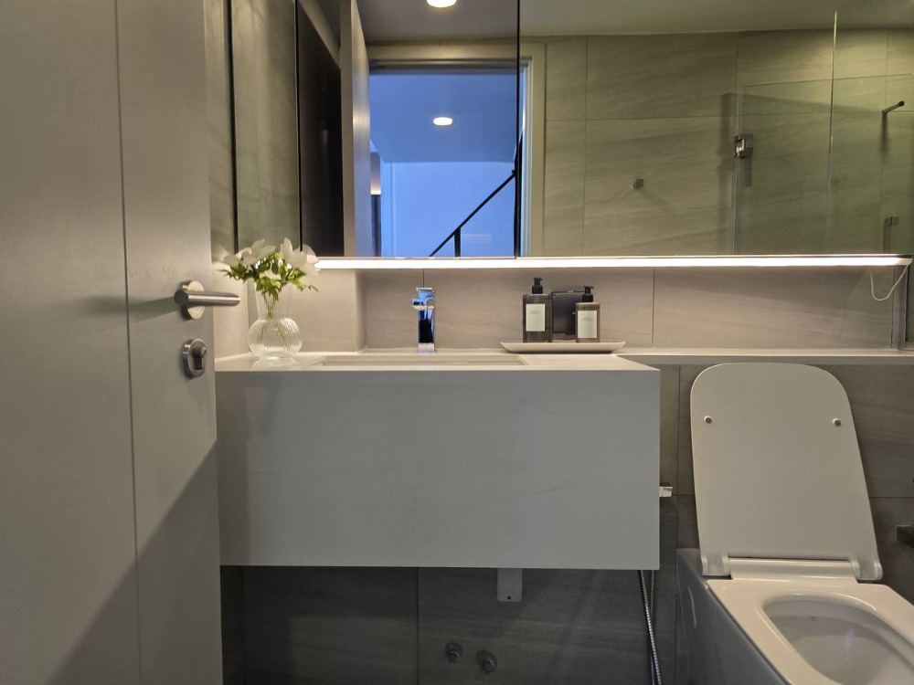 ขายคอนโดสยาม จุฬา สามย่าน : Park Origin Chula - Samyan【𝐒𝐄𝐋𝐋】🔥ห้ามพลาด!! ห้องสไตล์คอตเทจ ตกแต่งสวย วิวหลักล้าน เฟอร์นิเจอร์ครบ ส่วนกลางจัดเต็ม ตรงข้ามบรรทัดทอง รีบจองเลย 🔥ติดต่อไลน์ไอดี: @hacondo