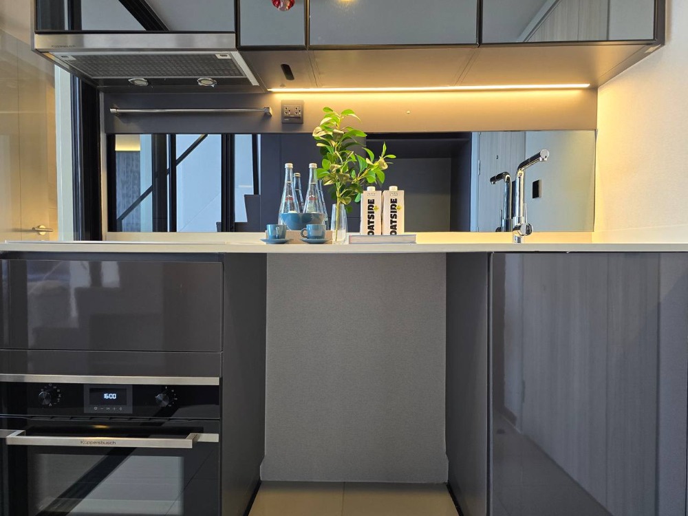 ขายคอนโดสยาม จุฬา สามย่าน : Park Origin Chula - Samyan【𝐒𝐄𝐋𝐋】🔥ห้ามพลาด!! ห้องสไตล์คอตเทจ ตกแต่งสวย วิวหลักล้าน เฟอร์นิเจอร์ครบ ส่วนกลางจัดเต็ม ตรงข้ามบรรทัดทอง รีบจองเลย 🔥ติดต่อไลน์ไอดี: @hacondo