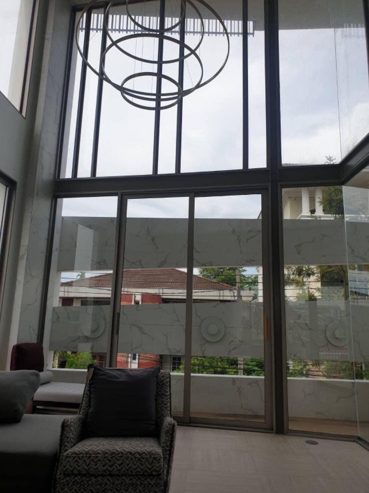 ให้เช่าทาวน์โฮมลาดพร้าว เซ็นทรัลลาดพร้าว : 🔥 ทาวน์โฮมพร้อมลิฟต์ส่วนตัว รัชดา–ลาดพร้าว | ใกล้ BTS ภาวนา | เหมาะทำโฮมออฟฟิศ 