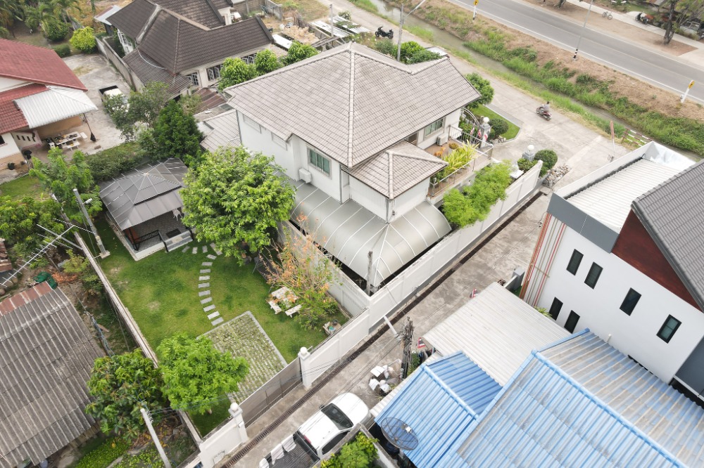 ขายบ้านเชียงราย : ขายบ้านเดี่ยว 2 ชั้น 4 ห้องนอน 4 ห้องน้ำ เนื้อที่ 144 ตารางวา