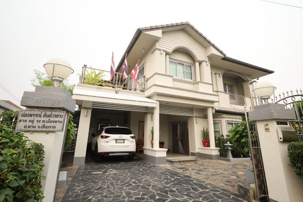 ขายบ้านเชียงราย : ขายบ้านเดี่ยว 2 ชั้น 4 ห้องนอน 4 ห้องน้ำ เนื้อที่ 144 ตารางวา