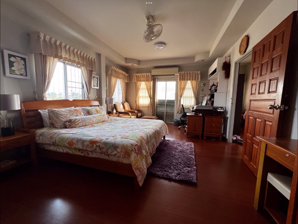 ขายบ้านเชียงราย : ขายบ้านเดี่ยว 2 ชั้น 4 ห้องนอน 4 ห้องน้ำ เนื้อที่ 144 ตารางวา