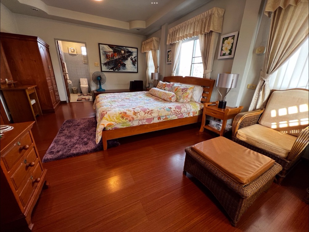 ขายบ้านเชียงราย : ขายบ้านเดี่ยว 2 ชั้น 4 ห้องนอน 4 ห้องน้ำ เนื้อที่ 144 ตารางวา