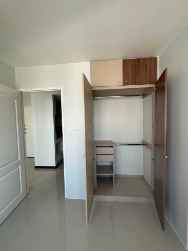 ขายคอนโดเสรีไทย-นิด้า : S-LPND114 ขาย คอนโด ลุมพินี คอนโดทาวน์ นิด้า-เสรีไทย2 ชั้น7 วิวตึก 26.16ตร.ม. 1นอน 1น้ำ 1.4 ล้าน 064-959-8900