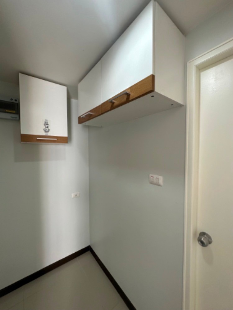 ขายคอนโดเสรีไทย-นิด้า : S-LPND114 ขาย คอนโด ลุมพินี คอนโดทาวน์ นิด้า-เสรีไทย2 ชั้น7 วิวตึก 26.16ตร.ม. 1นอน 1น้ำ 1.4 ล้าน 064-959-8900