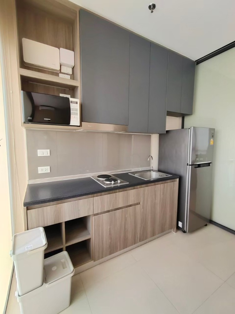 For RentCondoNonthaburi, Bang Yai, Bangbuathong : Grow Rattanathibet Grow Rattanathibet Condo with Chao Phraya River view, next to MRT Sai Ma, supports 100% parking, no need to worry about car parking.