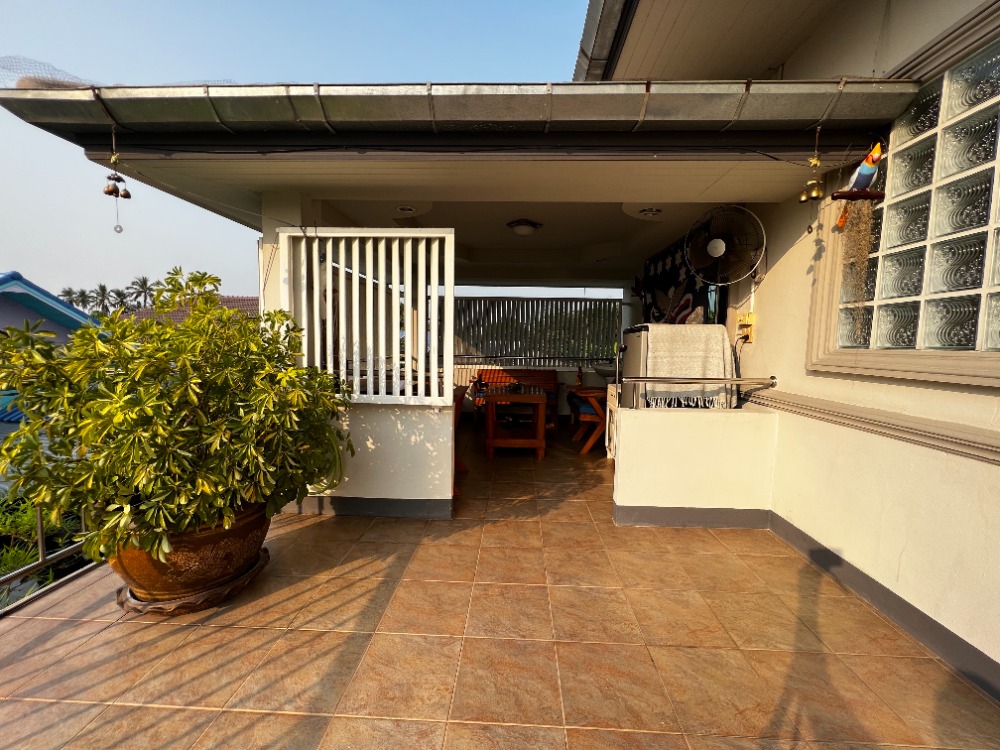 ขายบ้านเชียงราย : ขายบ้านเดี่ยว 2 ชั้น 4 ห้องนอน 4 ห้องน้ำ เนื้อที่ 144 ตารางวา