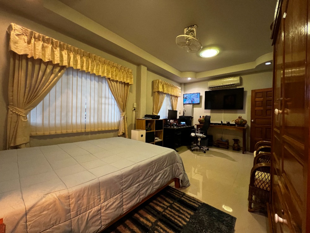 ขายบ้านเชียงราย : ขายบ้านเดี่ยว 2 ชั้น 4 ห้องนอน 4 ห้องน้ำ เนื้อที่ 144 ตารางวา