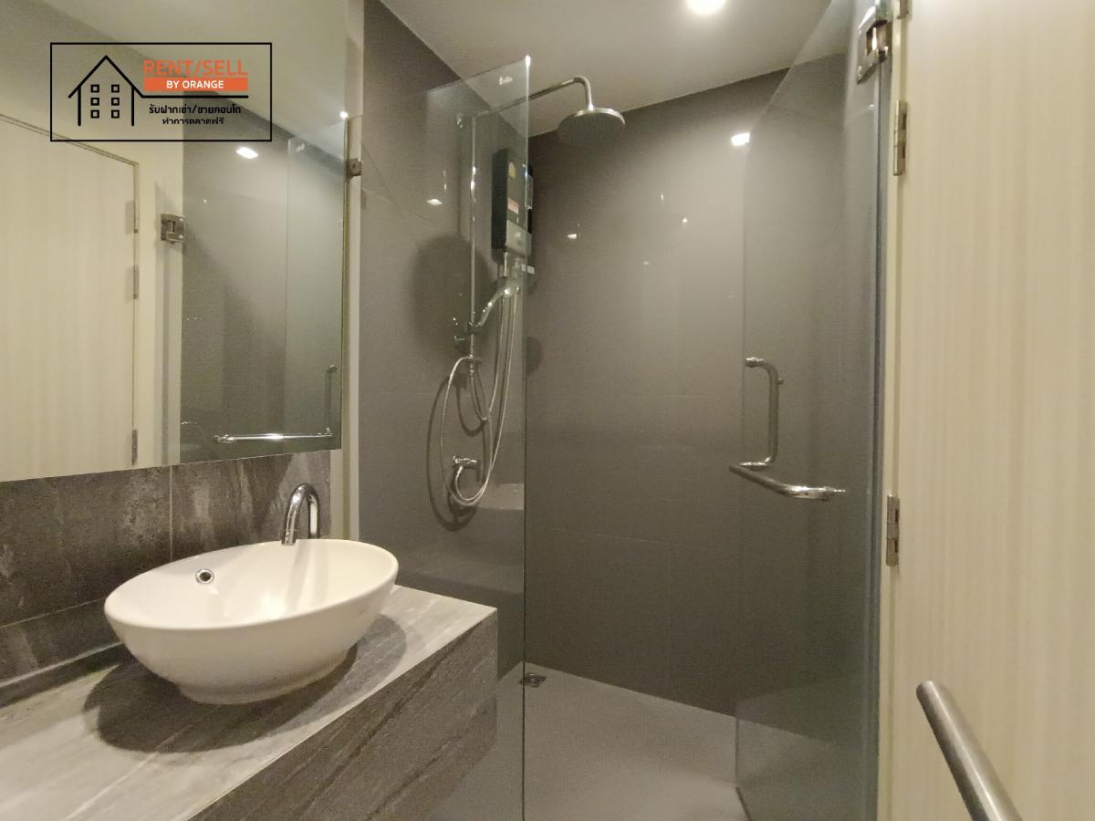 For RentCondoNonthaburi, Bang Yai, Bangbuathong : Grow Rattanathibet Grow Rattanathibet Condo with Chao Phraya River view, next to MRT Sai Ma, supports 100% parking, no need to worry about car parking.