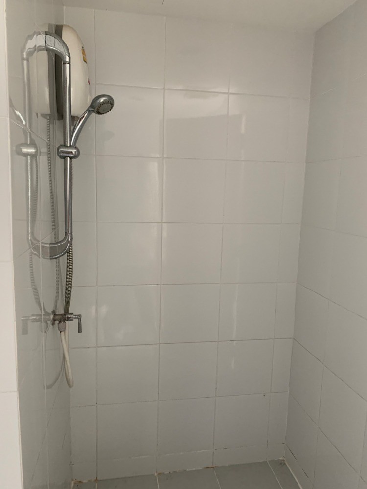 ขายคอนโดเสรีไทย-นิด้า : S-NST113 ขาย คอนโด เดอะ นิช ไอดี เสรีไทย ตึกB ชั้น8 วิวสระ 28.2ตร.ม. 1นอน 1น้ำ 1.5ล้าน 064-959-8900