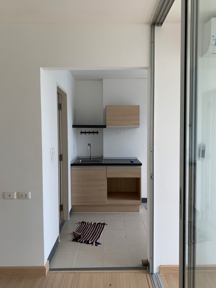 ขายคอนโดเสรีไทย-นิด้า : S-NST113 ขาย คอนโด เดอะ นิช ไอดี เสรีไทย ตึกB ชั้น8 วิวสระ 28.2ตร.ม. 1นอน 1น้ำ 1.5ล้าน 064-959-8900