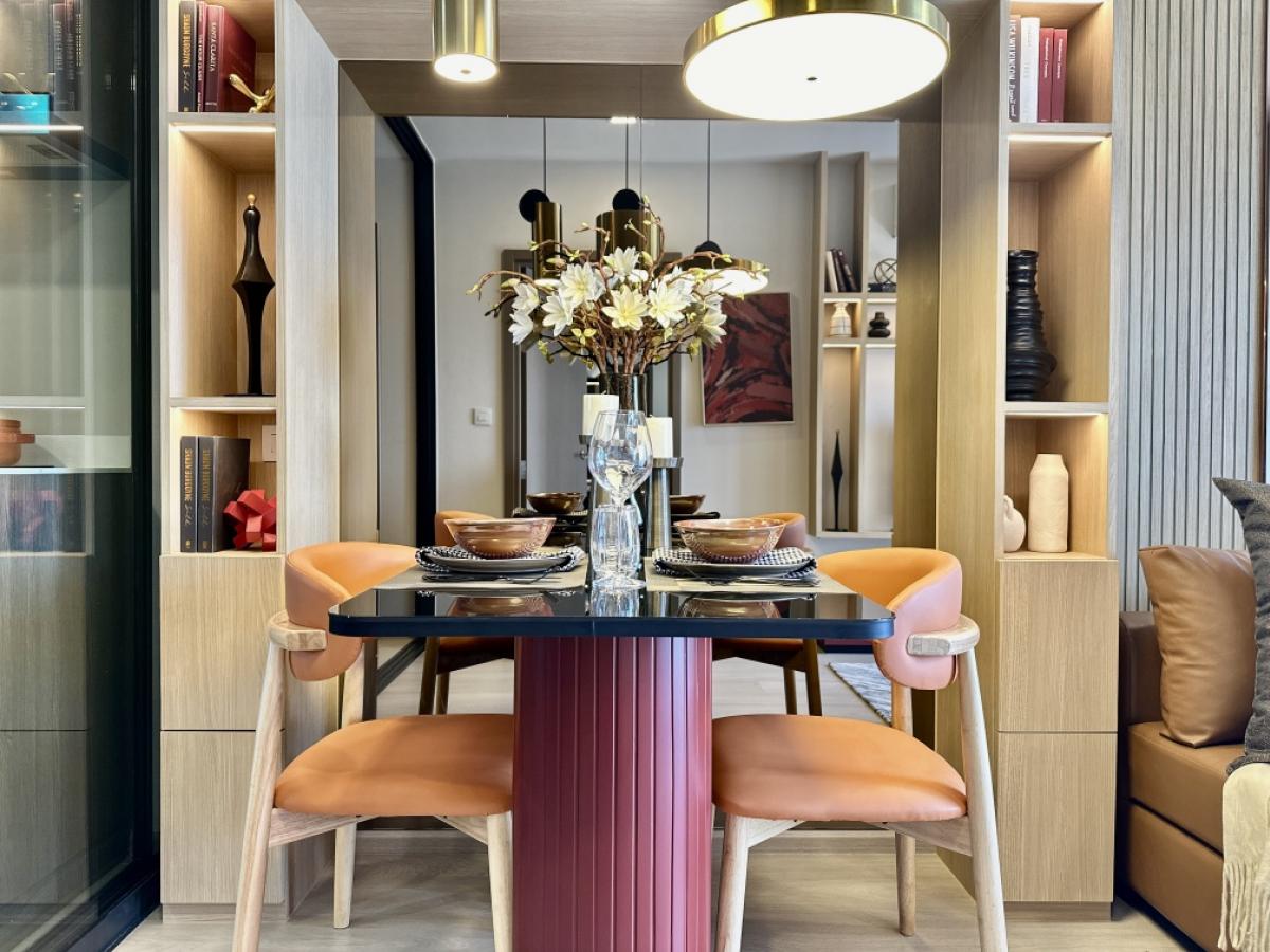 For SaleCondoLadprao, Central Ladprao : 🔥𝐒𝐔𝐏𝐄𝐑 𝐃𝐄𝐀𝐋🔥𝐋𝐢𝐟𝐞 𝐏𝐡𝐚𝐡𝐨𝐧-𝐋𝐚𝐝𝐩𝐫𝐚𝐨 𝟎 meters 🚅𝐁𝐓𝐒 next to Central Ladprao, few private units, best price💯, starting at 𝟒.𝟕  million* Call 📱𝟎𝟔𝟐-𝟓𝟐𝟔-𝟔𝟓𝟗𝟎