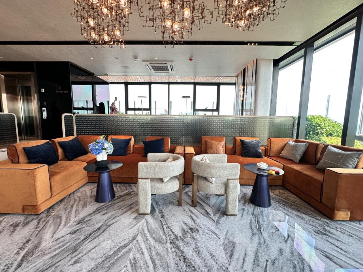 For SaleCondoLadprao, Central Ladprao : 🔥𝐒𝐔𝐏𝐄𝐑 𝐃𝐄𝐀𝐋🔥𝐋𝐢𝐟𝐞 𝐏𝐡𝐚𝐡𝐨𝐧-𝐋𝐚𝐝𝐩𝐫𝐚𝐨 𝟎 meters 🚅𝐁𝐓𝐒 next to Central Ladprao, few private units, best price💯, starting at 𝟒.𝟕  million* Call 📱𝟎𝟔𝟐-𝟓𝟐𝟔-𝟔𝟓𝟗𝟎