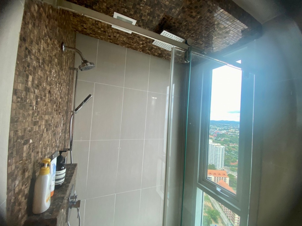 ให้เช่าคอนโดพัทยา บางแสน ชลบุรี สัตหีบ : For rent the Palm wongamat Beach Front Pattaya 2beds room side view  (S03-0961)