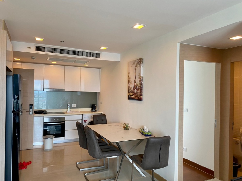 ให้เช่าคอนโดพัทยา บางแสน ชลบุรี สัตหีบ : For rent the Palm wongamat Beach Front Pattaya 2beds room side view  (S03-0961)