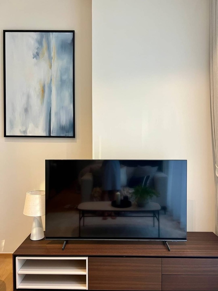 For RentCondoWitthayu, Chidlom, Langsuan, Ploenchit : For rent, 1 bedroom, new room, ready to move in. Location in the heart of the city, Chidlom Rd.