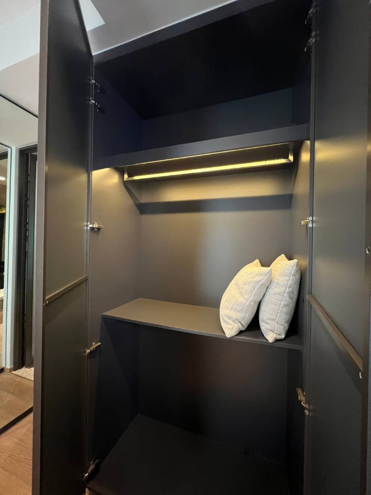 For RentCondoWitthayu, Chidlom, Langsuan, Ploenchit : For rent, 1 bedroom, new room, ready to move in. Location in the heart of the city, Chidlom Rd.