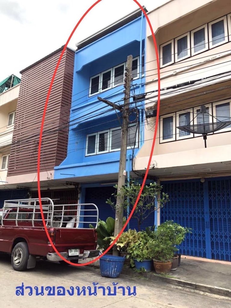 For SaleShop HouseThaphra, Talat Phlu, Wutthakat : Commercial building for sale, 3 floors, 19 square meters, Soi Amrit, Thet Thai Road 96, Bang Wa Subdistrict, Phasi Charoen District, Bangkok.