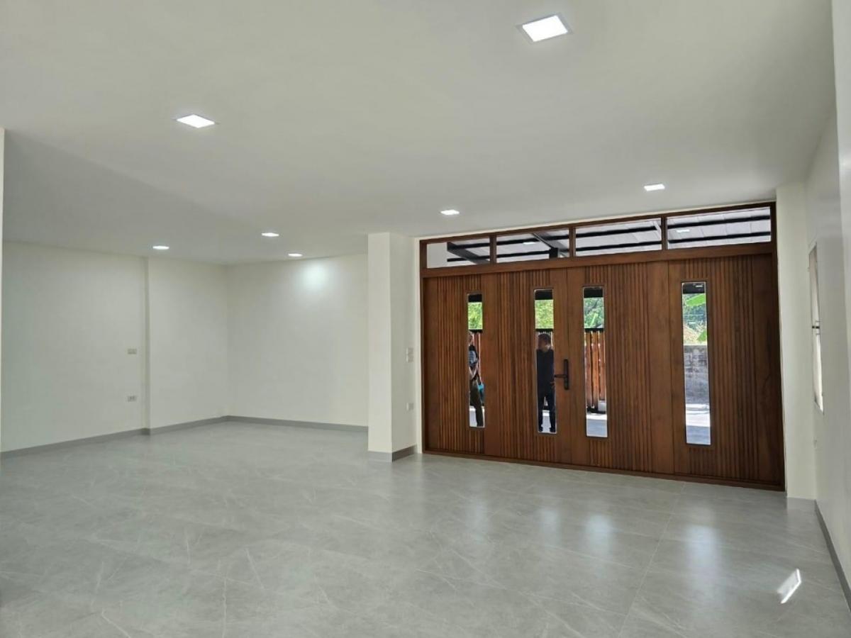 ขายทาวน์โฮมโชคชัย4 ลาดพร้าว71 : 📢👇ขาย Townhome 3 ชั้นราคาถูกที่สุดใน ซอยนาคนิวาส เดินทางสะดวก หลายเส้นทาง เข้าได้ทั้งจากโชคชัย4 และลาดพร้าว 71 , รัชดา, ประดิษฐ์มนูญธรรม เกษตร-นวมินทร์ ห่างสถานีรถไฟฟ้าสายสีเหลืองเพียง 1 กม.ใกล้ห้างเซ็นทรัลอีสวิวเพียง 5 นาที คริลตัสพาร์ค,โฮมโปร,เทสโก้โล