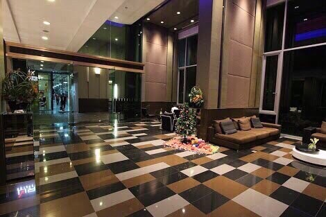 ขายคอนโดพระราม 9 เพชรบุรีตัดใหม่ RCA : For sale Condo thru Thonglor 2Beds hight floor(S15-28809)