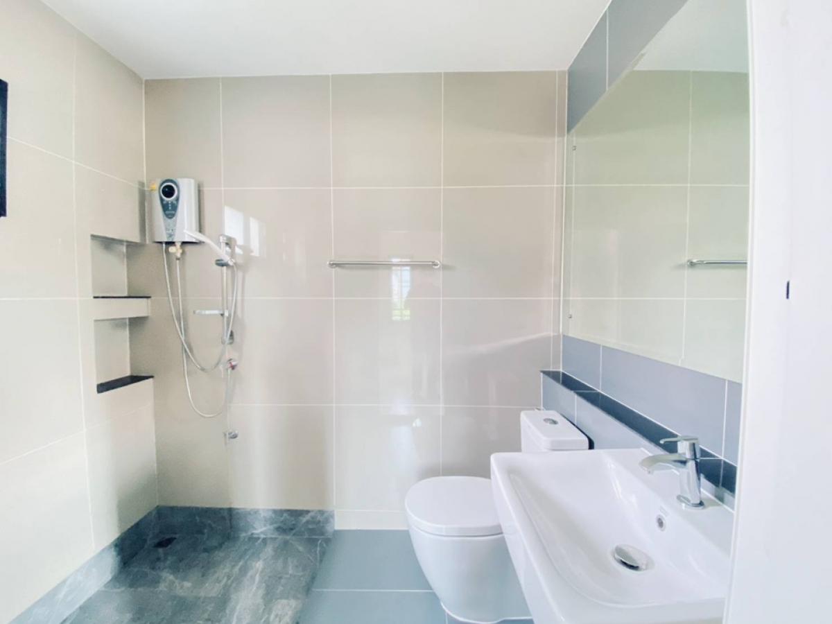 ขายบ้านมีนบุรี-ร่มเกล้า : บ้านเดี่ยว เดอะริคโค้ เรสซิเด้นซ์ วงแหวนฯ-จตุโชติ คลองสามวา กทม. 50.60 ตร.ว. 4นอน 3น้ำ 2จอด