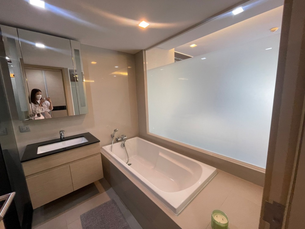 ให้เช่าคอนโดสุขุมวิท อโศก ทองหล่อ : For Rent Via botani 47   1bed size 48 sq.m. F/F Ready to move in
