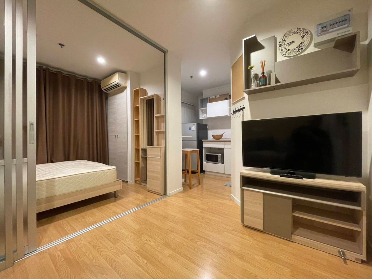 ขายคอนโดพัฒนาการ ศรีนครินทร์ : S-LPNSH225  ขายคอนโด ลุมพินี เพลส ศรีนครินทร์หัวหมาก, ตึกบี ชั้น 8 แต่งครบ 23.5 ตรม. 2.36 ล้าน 064-959-8900