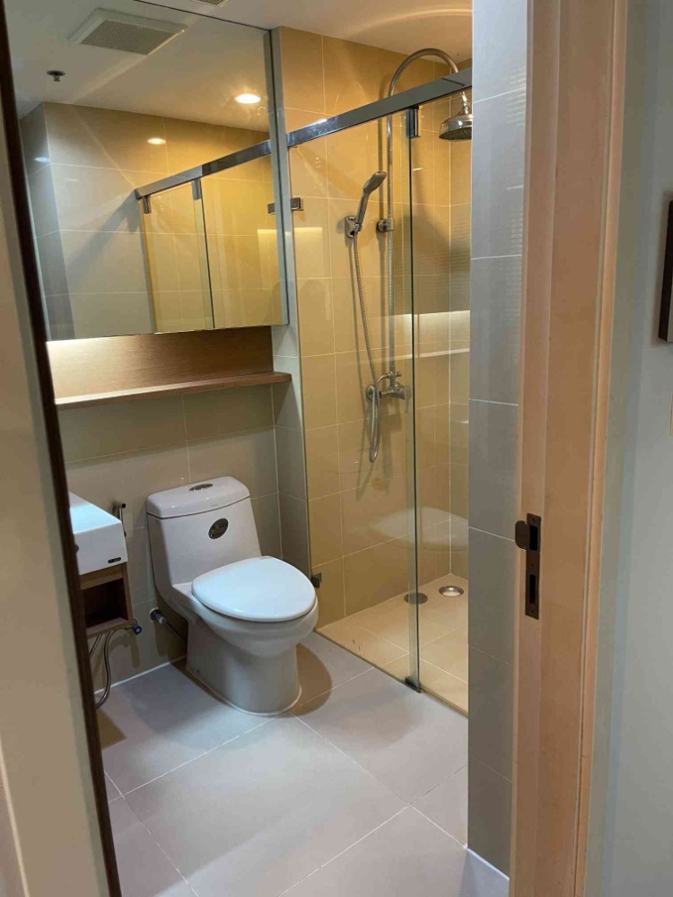 For SaleCondoNana, North Nana,Sukhumvit13, Soi Nana : S-15SR103  Condo for sale, 15 Sukhumvit Residences, 10th floor, east view, 28.1 sq m., 1 bedroom, 1 bathroom, 3.5 million, 064-959-8900