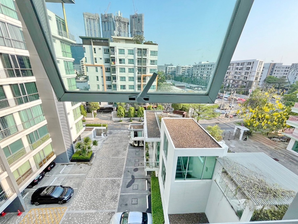 For SaleCondoOnnut, Udomsuk : For sale: The Room Sukhumvit 64, near BTS and Sukhumvit Expressway, small unit, not crowded, private, with enough parking.