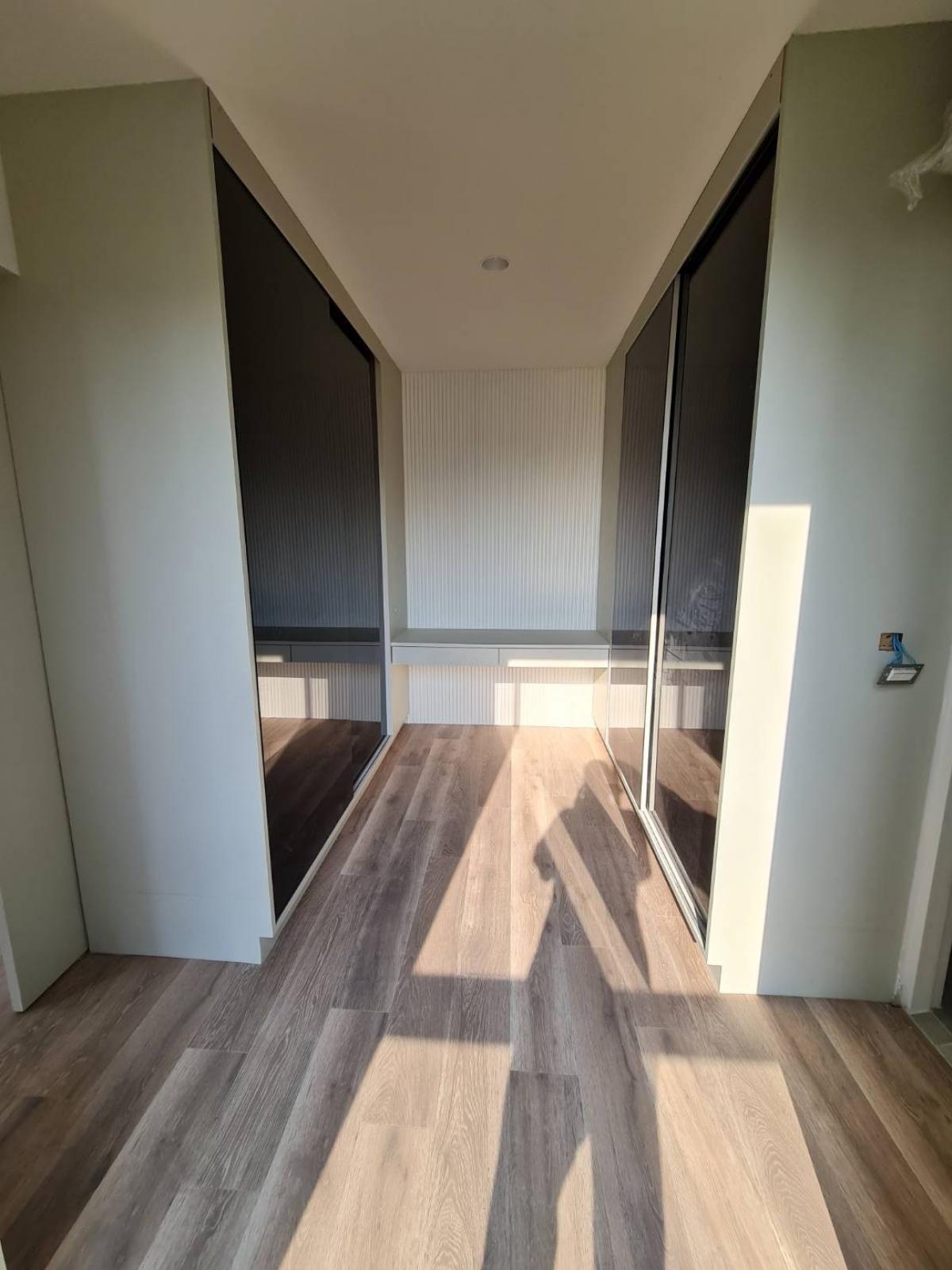 For SaleTownhomeRama3 (Riverside),Satupadit : Demi Sathu 49, new house, largest size, corner house, 300 sq m, 39 million.