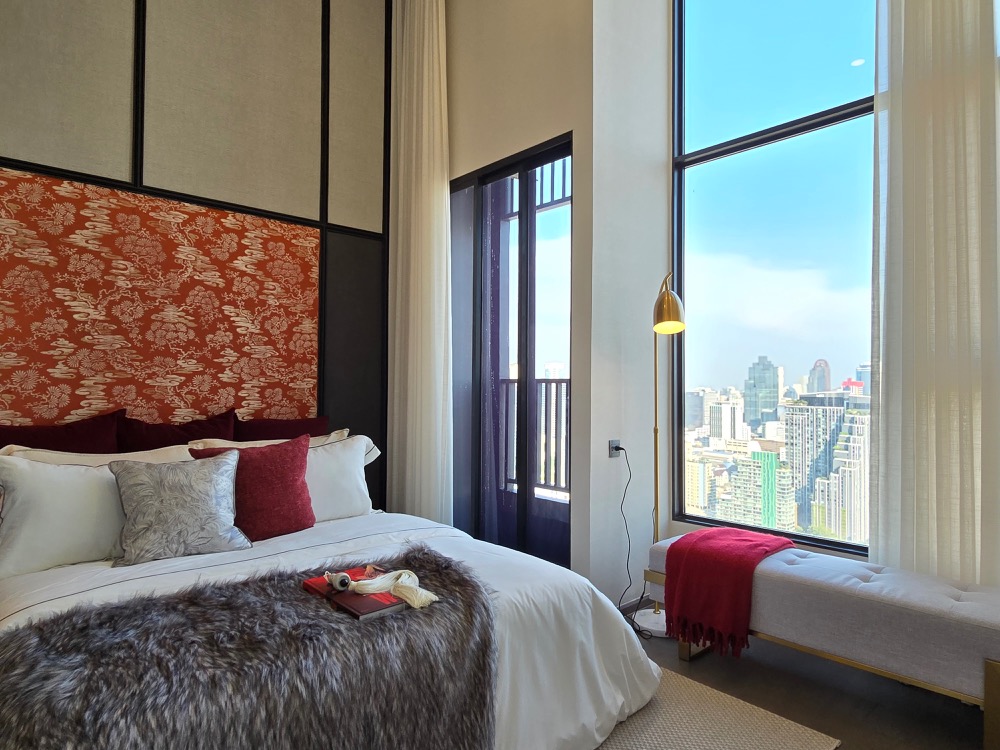 ขายคอนโดสยาม จุฬา สามย่าน : Park Origin Chula - Samyan【𝐒𝐄𝐋𝐋】🔥รีบจองเลย!! 2 ห้องนอน สวย สไตล์จีนโมเดิร์น ตกแต่งแล้ว วิวใจกลางเมือง เฟอร์นิเจอร์ครบ ส่วนกลางจัดเต็ม ใกล้ MRT สามย่าน ด่วน!!🔥ติดต่อไลน์ไอดี: @hacondo