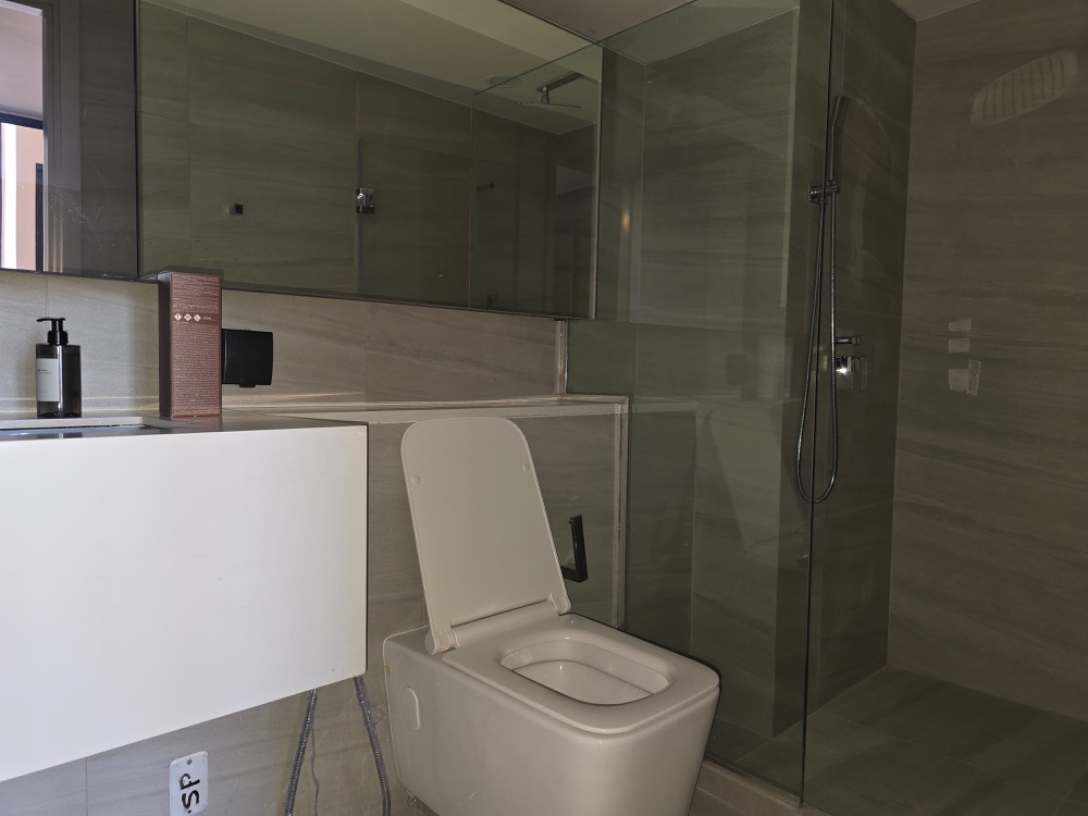 ขายคอนโดสยาม จุฬา สามย่าน : Park Origin Chula - Samyan【𝐒𝐄𝐋𝐋】🔥รีบจองเลย!! 2 ห้องนอน สวย สไตล์จีนโมเดิร์น ตกแต่งแล้ว วิวใจกลางเมือง เฟอร์นิเจอร์ครบ ส่วนกลางจัดเต็ม ใกล้ MRT สามย่าน ด่วน!!🔥ติดต่อไลน์ไอดี: @hacondo