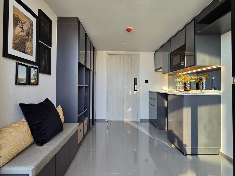 ขายคอนโดสยาม จุฬา สามย่าน : Park Origin Chula - Samyan【𝐒𝐄𝐋𝐋】🔥รีบจองเลย!! 2 ห้องนอน สวย สไตล์จีนโมเดิร์น ตกแต่งแล้ว วิวใจกลางเมือง เฟอร์นิเจอร์ครบ ส่วนกลางจัดเต็ม ใกล้ MRT สามย่าน ด่วน!!🔥ติดต่อไลน์ไอดี: @hacondo