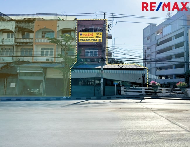 ขายอาคารพาณิชย์ราษฎร์บูรณะ สุขสวัสดิ์ : ขาย ตึกแถว 3.5 ชั้น พร้อมดาดฟ้า ริมถนนประชาอุทิศ ราษฎร์บูรณะ ตรงข้ามโรงเรียนราษฎร์บูรณะ…. เยื้องซอยประชาอุทิศ 79 ราคาพิเศษสุด