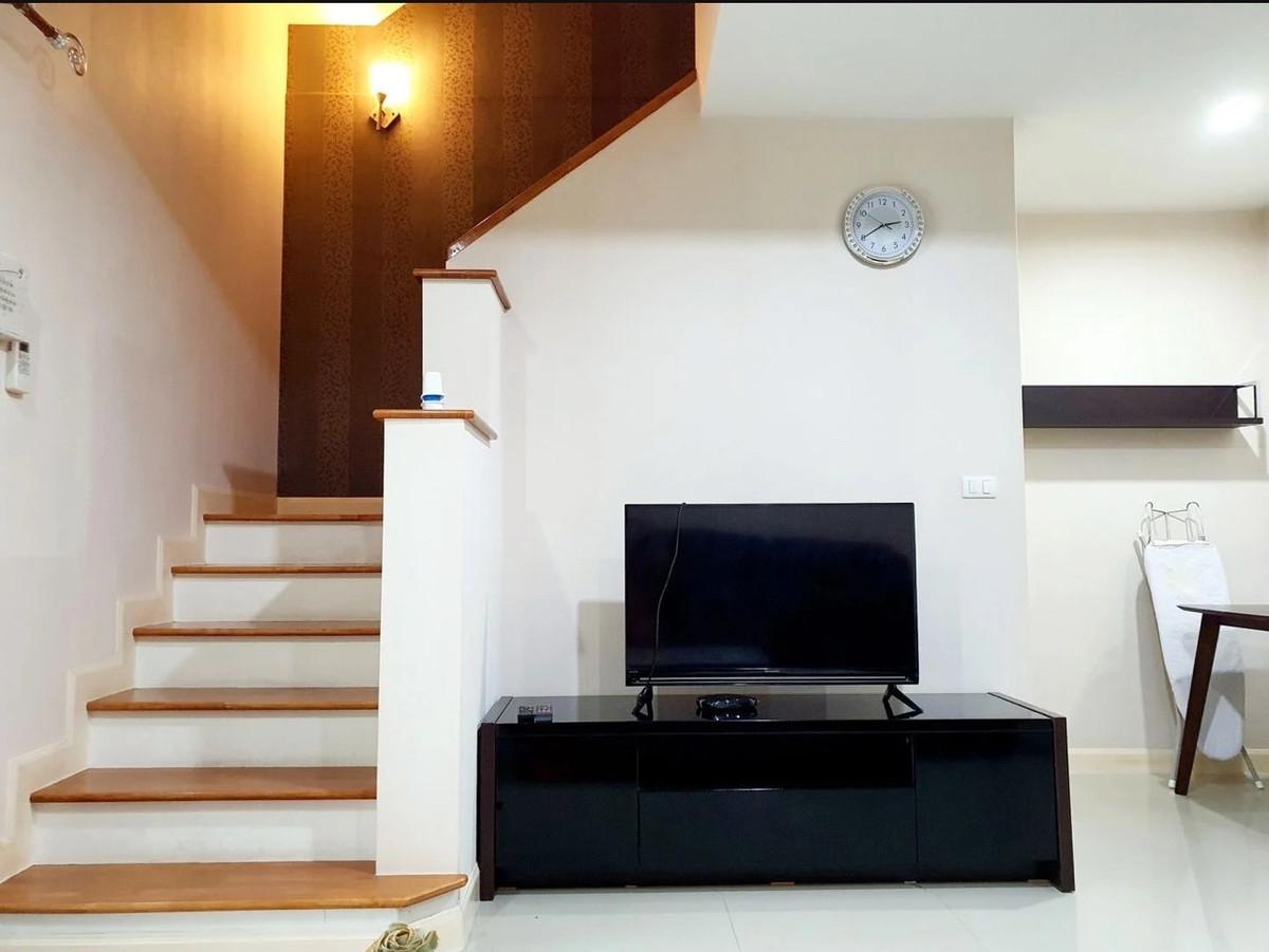 ให้เช่าทาวน์โฮมลาดกระบัง สุวรรณภูมิ : 🏡 ปล่อยเช่า ทาวน์โฮม 3 ชั้น The Metro Rama 9 บ้านสวย สภาพดี อยู่สบาย ทำเลหน้าโครงการ ใกล้ป้อม รปภ. เข้า–ออกง่ายสุด ๆ