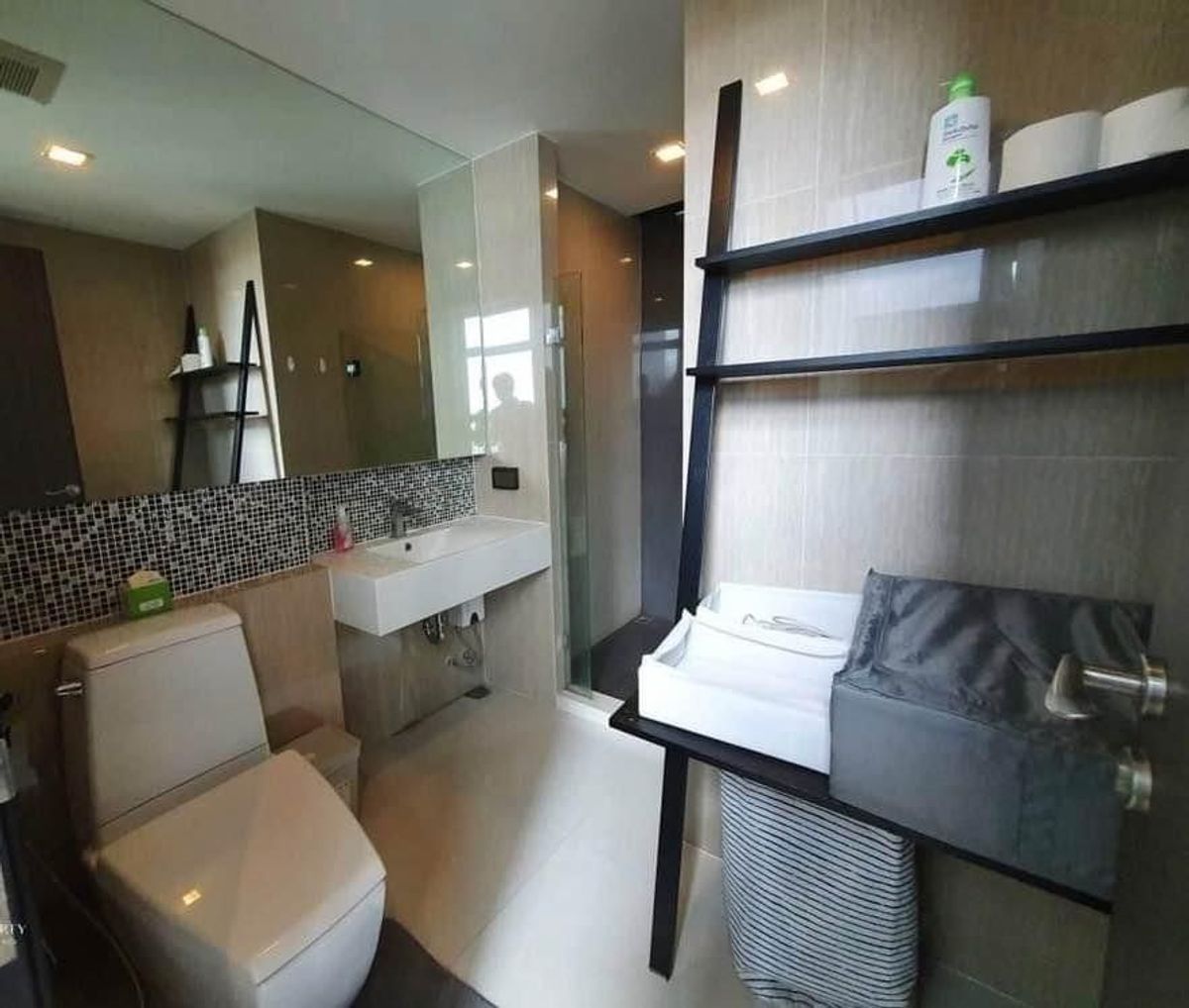 ให้เช่าคอนโดอ่อนนุช อุดมสุข : Rhythm Sukhumvit 44/1 ✨   DUPLEX  1 BEDROOM  📞 Line : @pukkhome (with @)