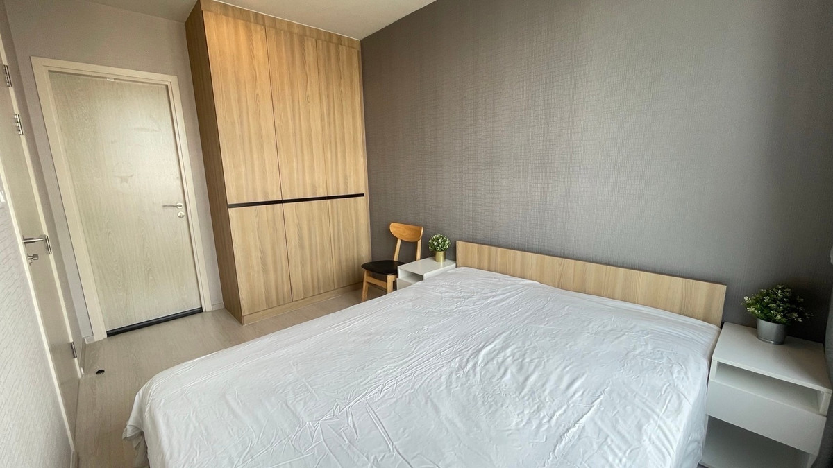 For RentCondoChaengwatana, Muangthong : For rent: Nue Noble Chaengwattana, next to the BTS.
