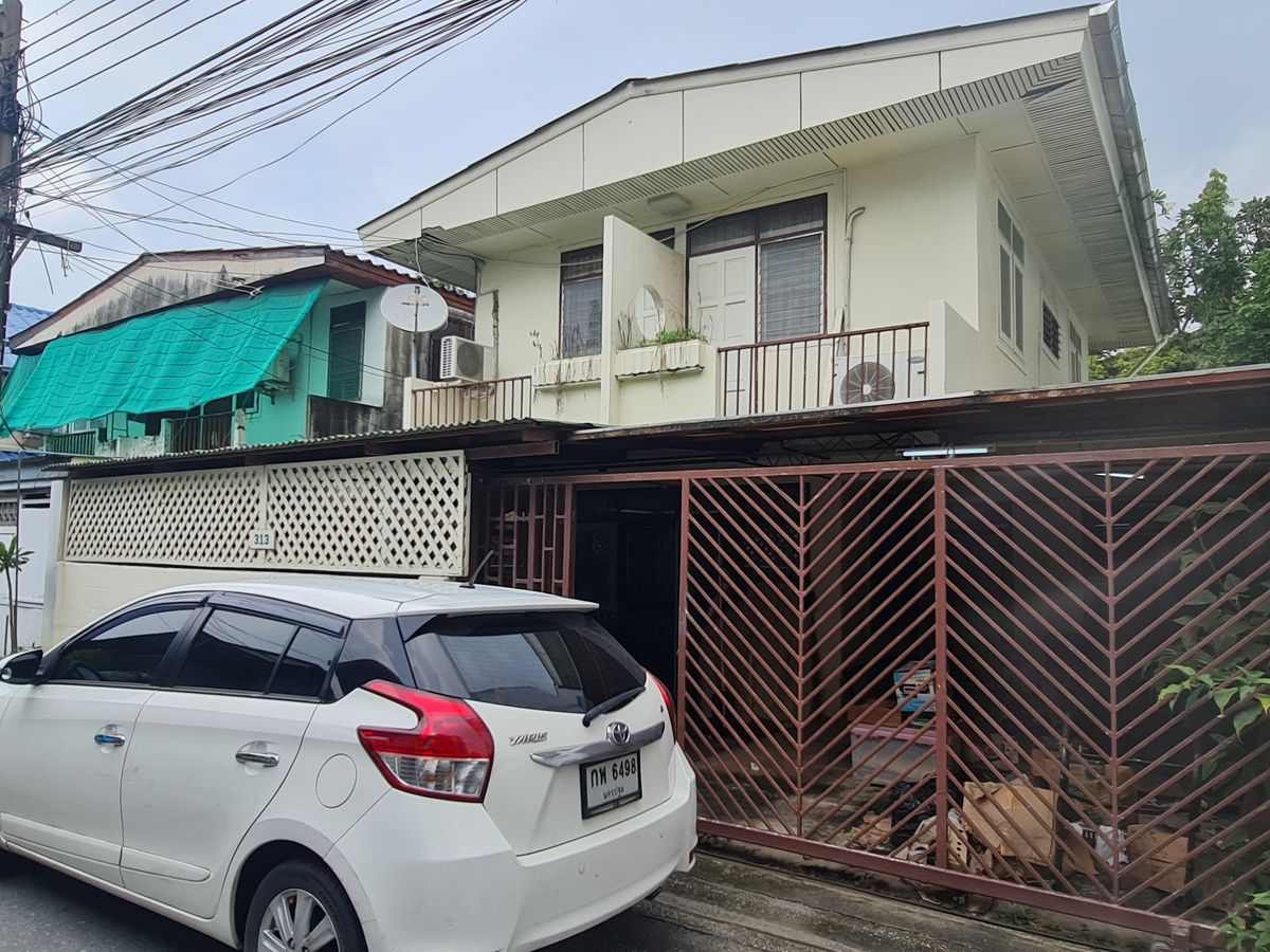 🔥 2-Storey Single House in Prime Location – Best Price! 🔥 Loading...