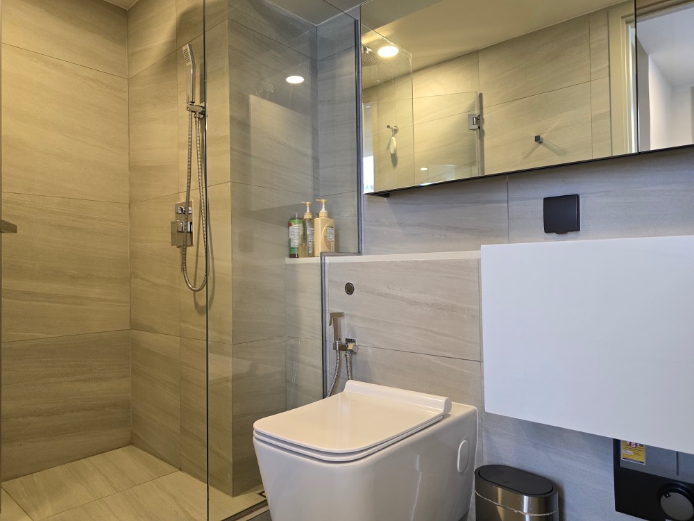 ให้เช่าคอนโดสยาม จุฬา สามย่าน : Park Origin Chula - Samyan【𝐑𝐄𝐍𝐓】🔥2 ห้องนอน โทนขาว ตกแต่งเรียบง่าย วิวหลักล้าน เฟอร์นิเจอร์พร้อม ส่วนกลางครบครัน ใกล้ MRT สามย่าน🔥ติดต่อไลน์ไอดี: @hacondo